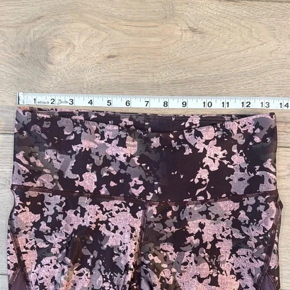 Women's Floral Print Leggings - Picture 8 of 14
